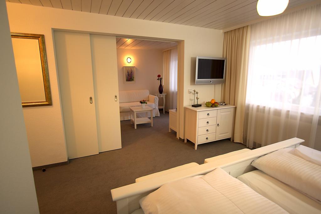 Lupinenhotel Bodensee Sipplingen Room photo
